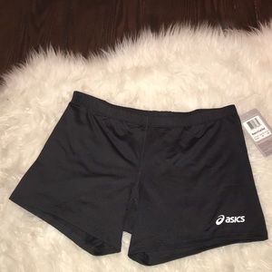 ASICS Women’s 4’ inseam short
